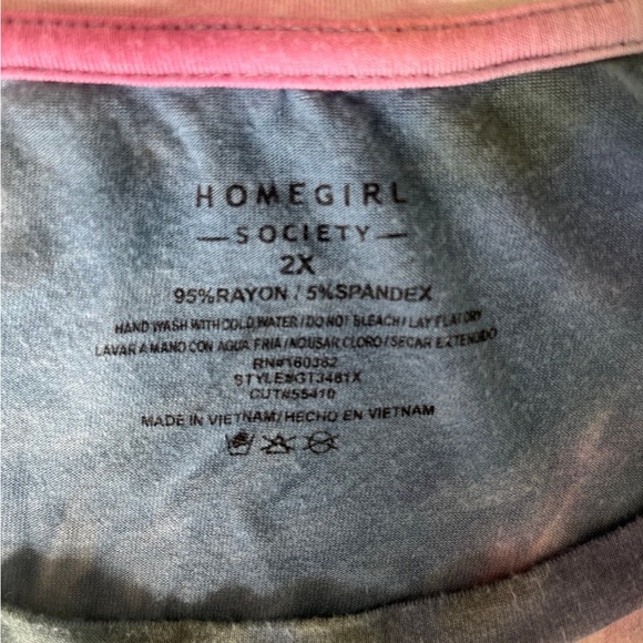 Plus Size Tie-Dye Sun Tank Top - Picture 3 of 4